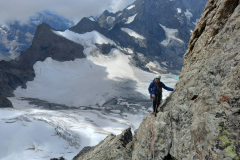 Aug25-Robin-Illingworth-Piller-Paquet-D-Le-Rateau-Ecrins-Photo-Andy-Stewart