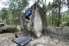 Aug24-Paul-Freeman-on-LAngle-du-Serac-Franchard-Isatis-Photo-Anna-Wicking