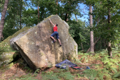 Aug24-Paul-Freeman-on-Le-Thebain-de-Soleil-Rocher-dAvon-Photo-TomFreeman