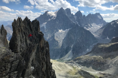 Rachel-Johnston-on-Arete-des-Cineastes-overlooking-Pelvoux.-August-2023.-Photo-Paul-Taylor Rachel-Johnston-on-Arete-des-Cineastes-overlooking-Pelvoux.-August-2023.-Photo-Paul-Taylor