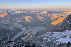 Sunrise-from-bivvy-pitch-36-S-Ridge-Aiguille-Noire-de-Peuterey.-Jul-2023.-Photo-Dave-Palmer